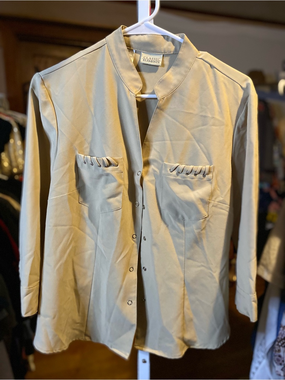 Classic Elements Women's Cream Button-Front Lightweight Jacket